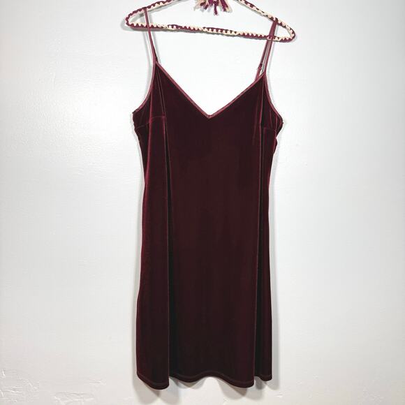 Abercrombie Burgundy Velvet Slip Mini Dress Holiday Party 90s Y2K M - Picture 2 of 6